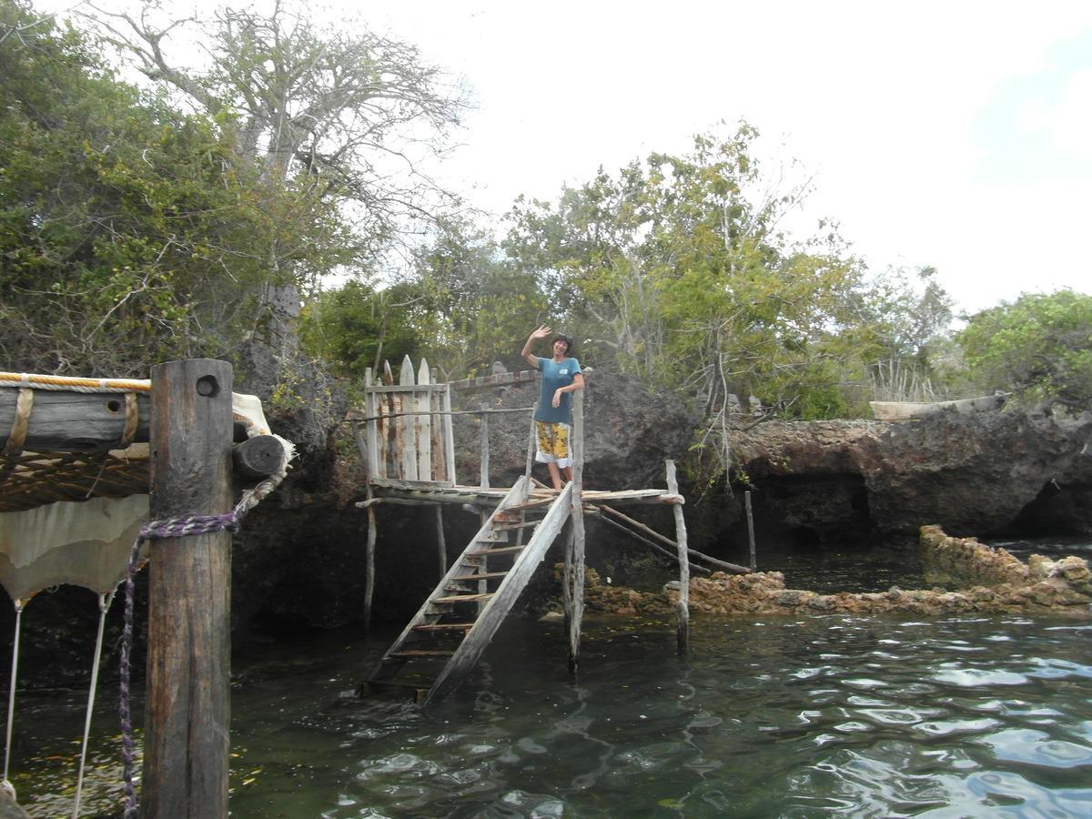 Blue Monkey Beach Cottages Shimoni Dış mekan fotoğraf